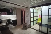 1090 Однокімнатна в центрі